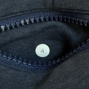 Lululemon Womens Dark Navy Jogger Gym Workout Yoga Size‎ 4 thumbnail 6