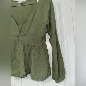 American Eagle Lightweight Loose-Fit Longsleeve Blouse S thumbnail 4