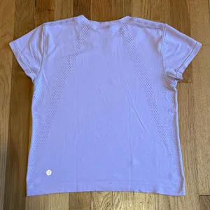 LULULEMON Swiftly Tech‎ Short Sleeve Race Length Tee Shirt Pink size 4 thumbnail 2