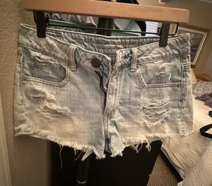American Eagle Shorts Denim thumbnail 1