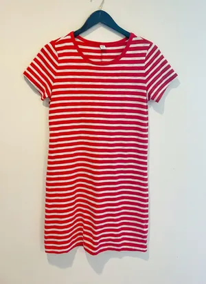 Old Navy Red And White Striped T-shirt Dress thumbnail 1