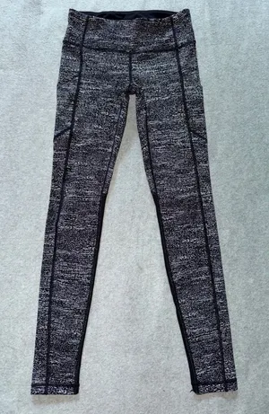 LULULEMON Women's Fit Physique Tight Pant‎ Jacquard Black White Mesh Gauge Sz 4 thumbnail 1