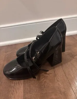 Black Mary Jane Platform Heels Size 6.5 thumbnail 2