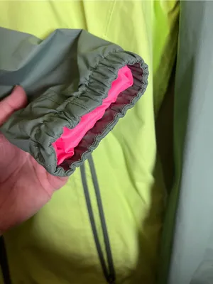 The North Face Women’s Resolve Plus Jacket Medium Yellow/Pink/Green thumbnail 8