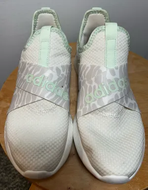 Comfortable women's sneakers. Adidas.$27. thumbnail 3