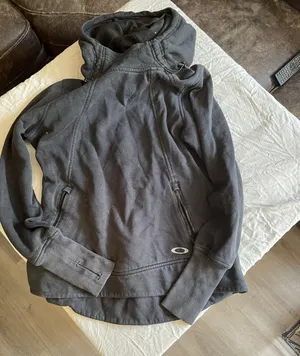 Oakley Sweatshirt thumbnail 1