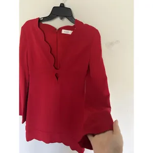 ALC Red Scallop Eva V-Neck Mini Dress Size 4 Designer Special Occasion Sexy thumbnail 6