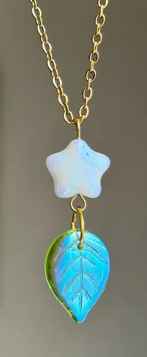 Handmade quality Czech glass star & leaf fairy statement cottage necklace🍃 thumbnail 1