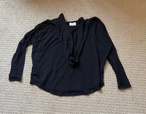 Story black long sleeve thumbnail 1
