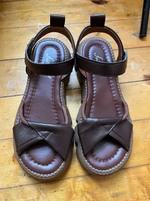 Sandals size 7 Brown thumbnail 1