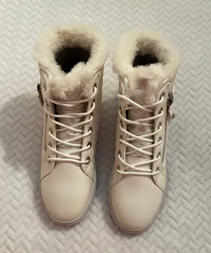 White Winter Boots Size 8 thumbnail 2