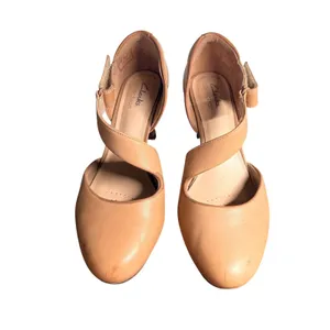 Clarks‎ Collection Women's Tan Leather Cross Strap high Heel Mary Jane Shoe thumbnail 2