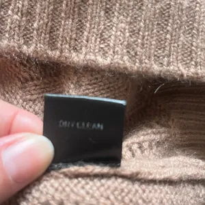 Quinn Cashmere knit sweater. Size XS thumbnail 5