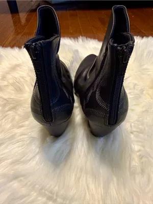 BareTraps Black Slouchy Ankle Booties Size 6 thumbnail 3