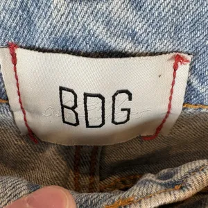 BDG Urban Outfitters Women's Cowboy Jean‎ Blue Size 29 Chewed Hem thumbnail 5