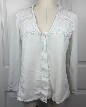 White floral crochet long sleeve blouse thumbnail 1