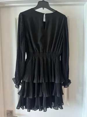 Black Dress thumbnail 3