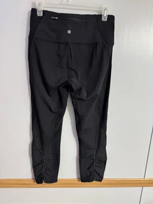 Lululemon Athletica Black High-Rise Workout Yoga Leggings Size 8 thumbnail 2