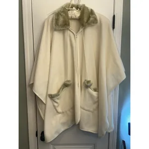 Le Moda Ivory Fleece Faux Fur Trim Zip Cape Poncho Pom Poms Pockets One Size NWT thumbnail 2