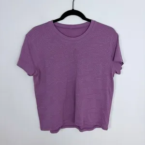 Lululemon Train to Be Short Sleeve Camo Dot Wisteria Purple Workout Top Size 10 thumbnail 2