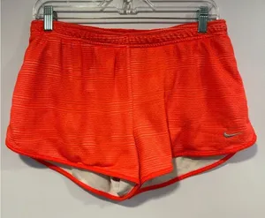 Coral ribbed Nike shorts‎ thumbnail 1
