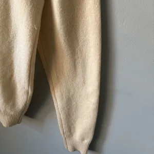 Womens Uniqlo 100% wool cream ivory turtleneck long sleeve sweater Small thumbnail 6