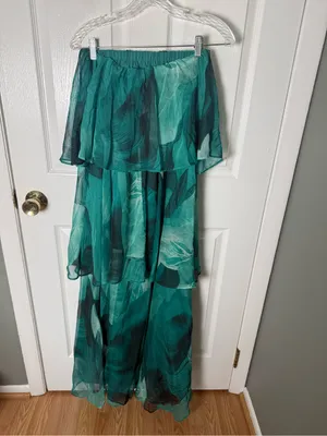 Petal & Pup Bloom Straplessy Maxi Dress in Green XS thumbnail 6