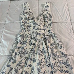 V Neck Floral Corset Midi Summer Wedding Guest Dress thumbnail 4