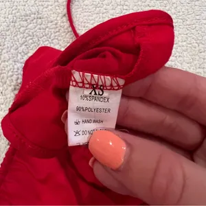Red Amazon Going Out Top thumbnail 4