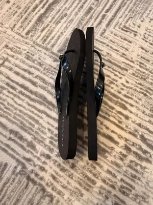 NEW Coach women's size 10 (40) black Abbigal turn-lock flip flops thumbnail 8