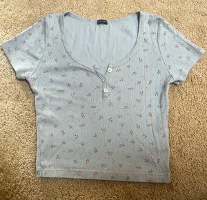 Brandy Melville floral Top thumbnail 1