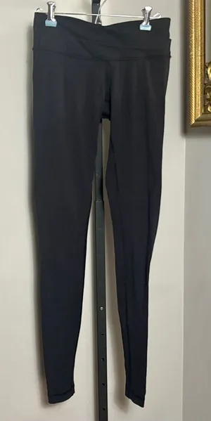 Lululemon Size 4 Black High Waist Leggings thumbnail 1