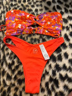 Hula Honey Bikini Top thumbnail 1