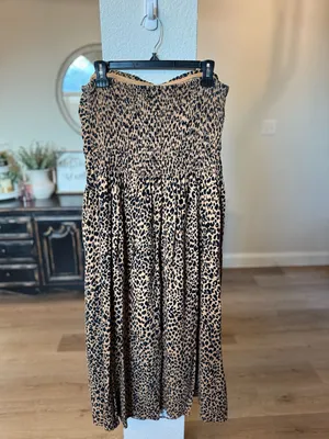 Universal Thread Women's Strapless Smocked Bodice Leopard Print Midi Dress thumbnail 7