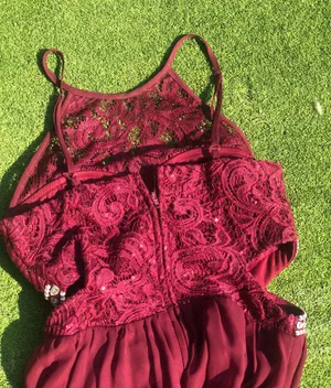 Windsor Burgundy Prom / Formal Dress thumbnail 3