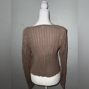 NWOT Abercrombie & Fitch Long-Sleeve Crochet Scoopneck Top‎ in Taupe Small thumbnail 2