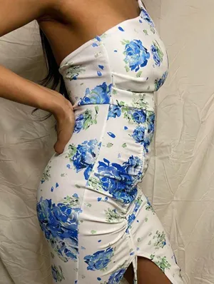 Pretty Little Thing one shoulder ruched floral dress- new with tag thumbnail 2