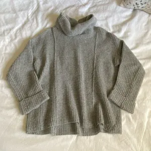 Grey free people sweater thumbnail 1