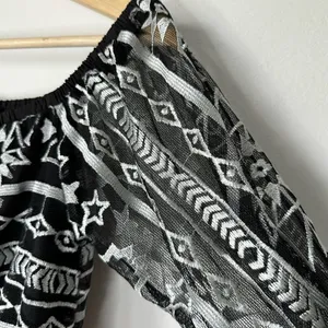 Jen's Pirate Booty‎ Embroidered Long Sleeve Metallic Silver Off Shouder Top Boho thumbnail 4