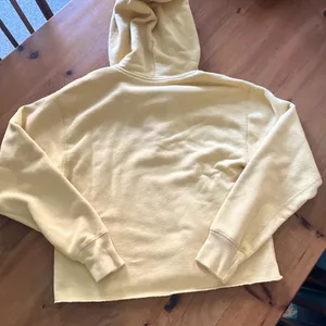 Abercrombie & Fitch Yellow Zip-Up Hoodie thumbnail 4
