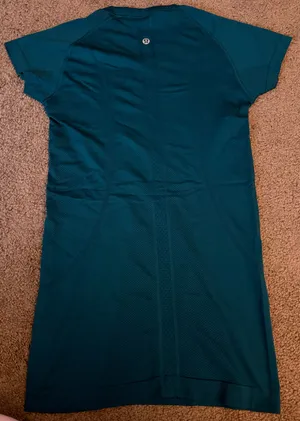 Lululemon Swiftly Tech Short Sleeve 4 thumbnail 3
