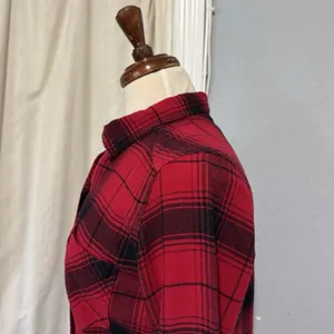 Abercrombie & Fitch Red‎ black Check Plaid Button Down Womans Career Shirt S thumbnail 5