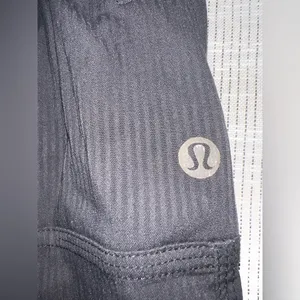 Lululemon Dance Studio Pants | Size 2‎ |Cropped with a 14" inseam thumbnail 7