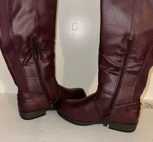 Journee Collection faux leather zip up Burgundy Boots size 7 Women’s W/O box 🆕 thumbnail 7