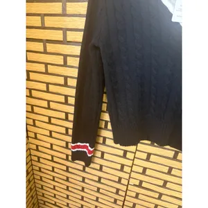 Olivaceous Black With Gray Stripe Cable Knit V‎ Neck Sweater Size Small thumbnail 4