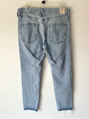 We The Free Light Wash Denim Jeans Straight Leg Distressed Blowout Knee thumbnail 7