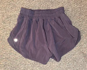 Lululemon Hotty Hot Shorts Regular thumbnail 2