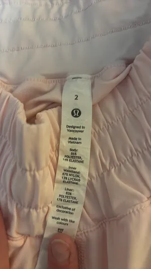 Lululemon Shorts Hotty Hot thumbnail 2