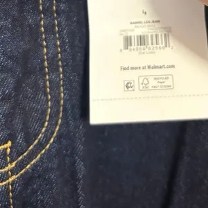 Free Assembly Dark Wash Barrel Leg Jeans Size‎ 4 thumbnail 5