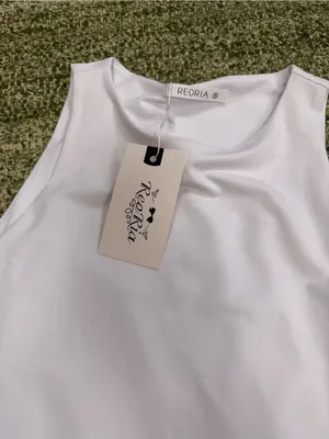 ‼️NWT‼️ High neck cropped top White thumbnail 4
